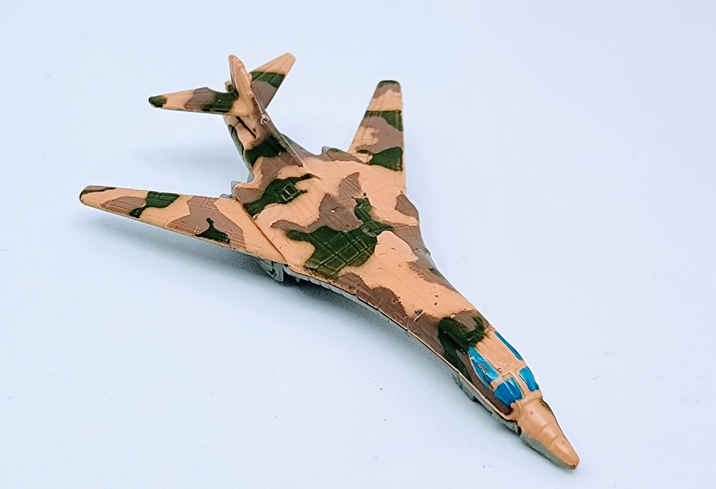 Micro Machines Military Rockwell International B1-B Lancer "The Bone" Desert Camo Miniature Toy MMPB1 simple Xclusive Collectibles