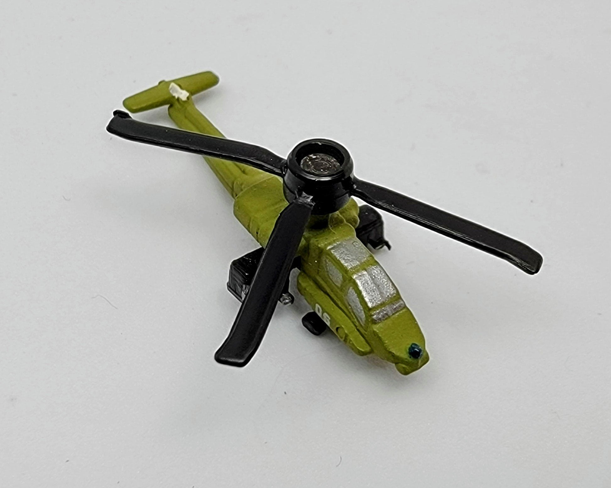 Micro Machines Military AH-64 Mini MMB3 simple Xclusive Collectibles