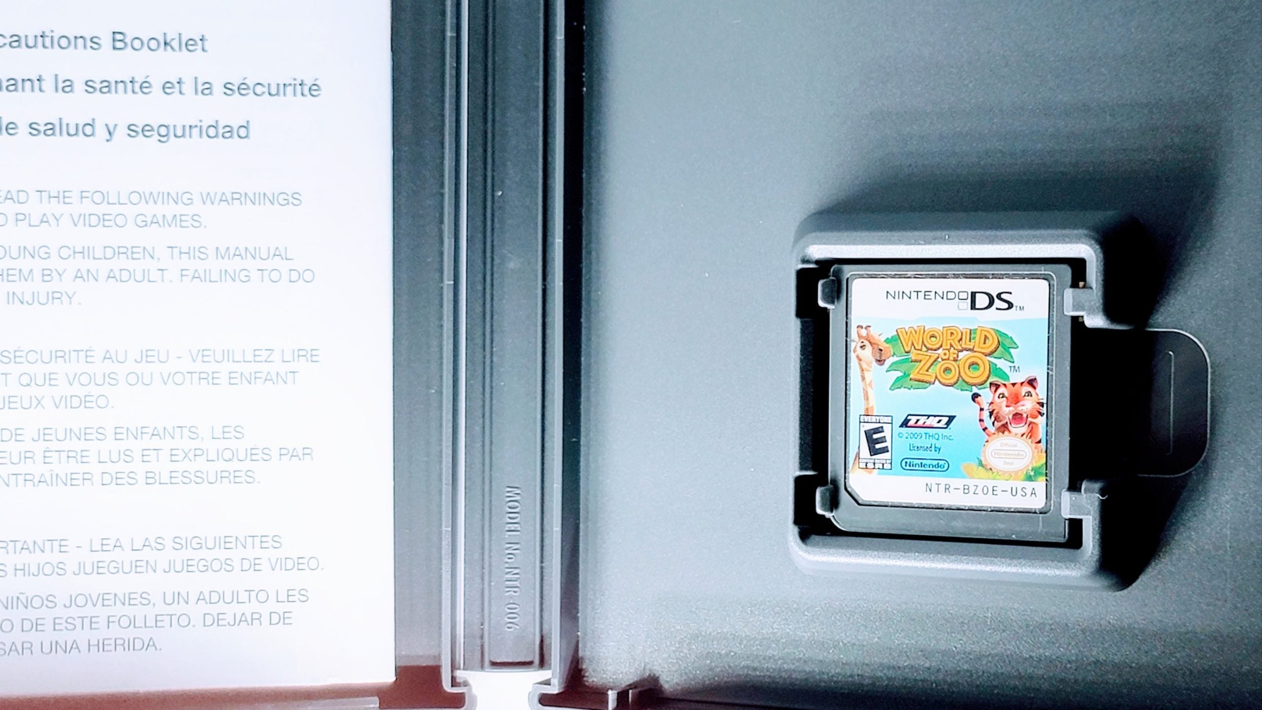 World of Zoo Nintendo DS Game: Create and Care for Your Virtual Zoo! Xclusive Collectibles