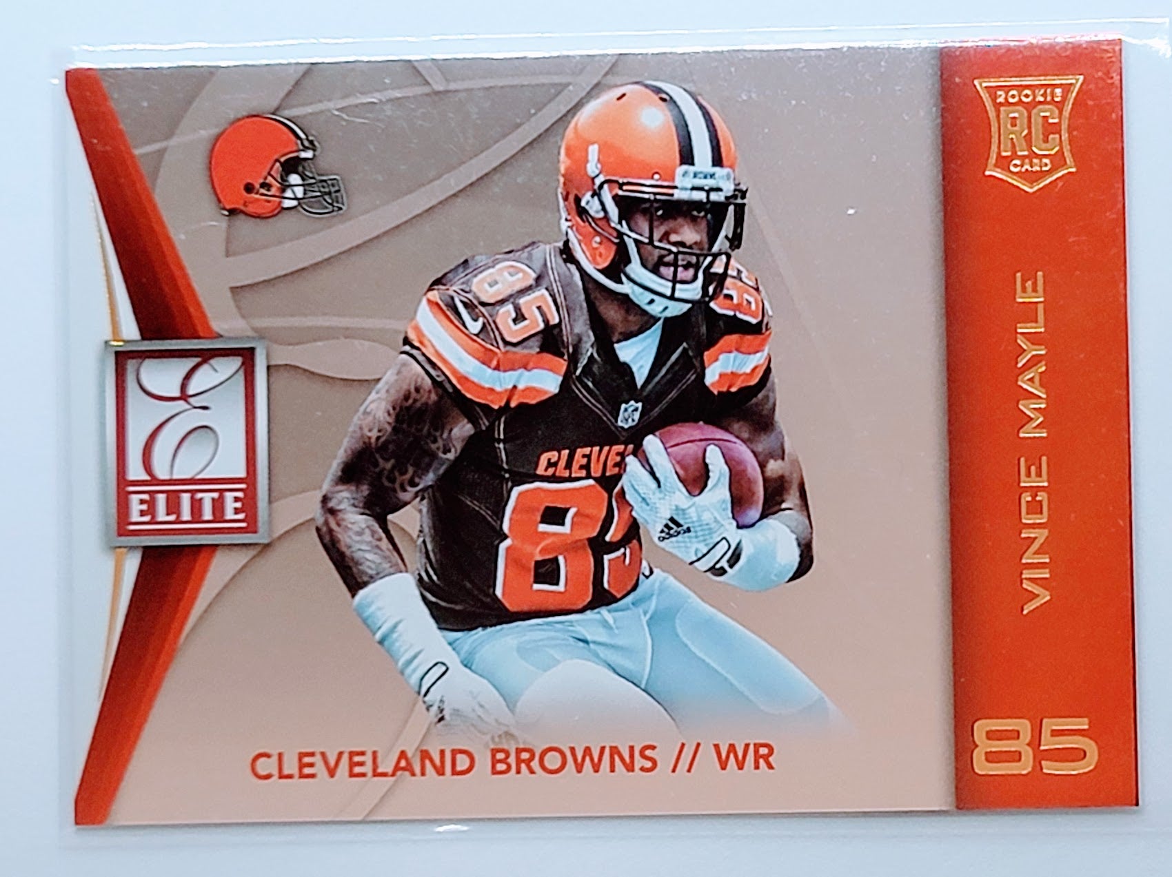 2015 Donruss Vince Mayle
Elite Cleveland Browns Football
  Card  TH1CB simple Xclusive Collectibles
