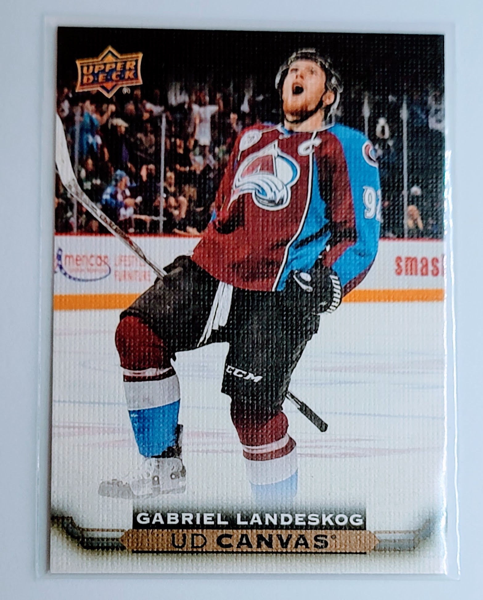 2015 Upper Deck Gabriel
Landeskog UD Canvas Colorado Avalanche
Hockey Card TH1CB simple Xclusive Collectibles