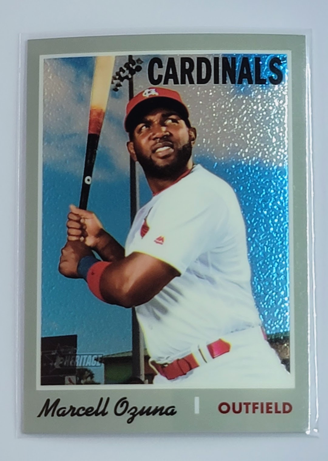 2019 Topps Heritage Marcell
Ozuna St. Louis Cardinals Baseball
Card TH1C4 simple Xclusive Collectibles