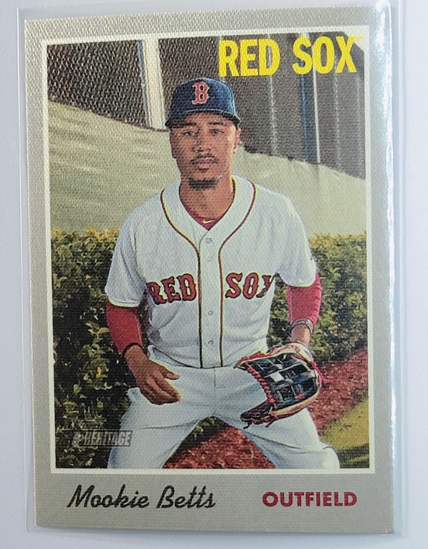 2019 Topps Heritage Mookie
  Betts   SP, VAR Boston Red Sox Baseball
  Card TH1C4 simple Xclusive Collectibles