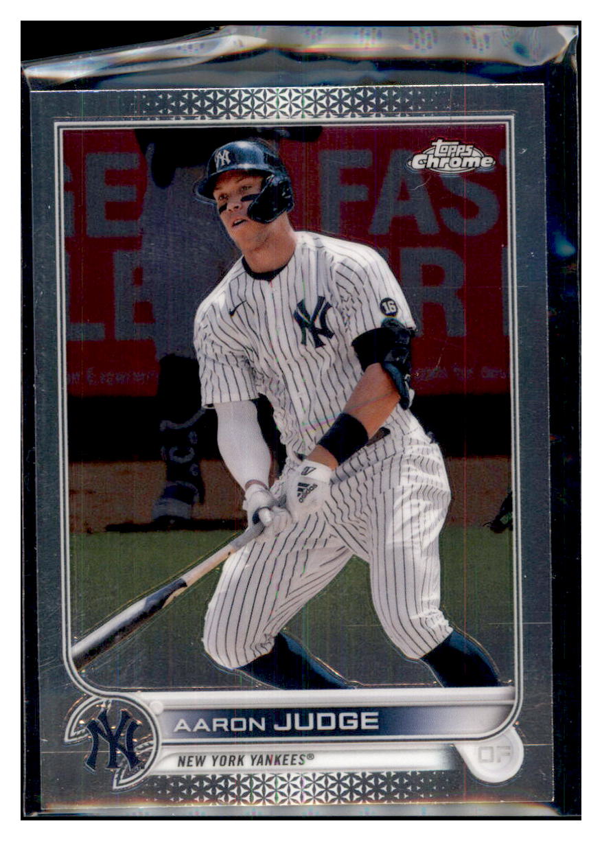 2022 Topps Aaron Judge New York Yankees #99 Baseball card LSL1 simple Xclusive Collectibles