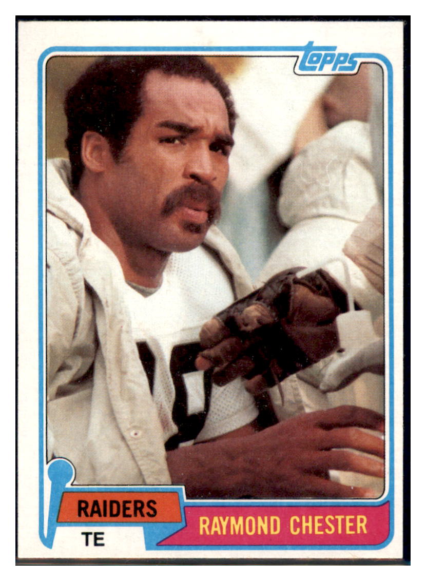 1981 Topps Raymond Chester   Oakland Raiders
  Football Card VFBMA simple Xclusive Collectibles   