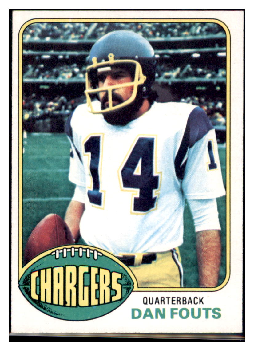 1976 Topps Pat Curran San Diego Chargers Football Card VFBMC