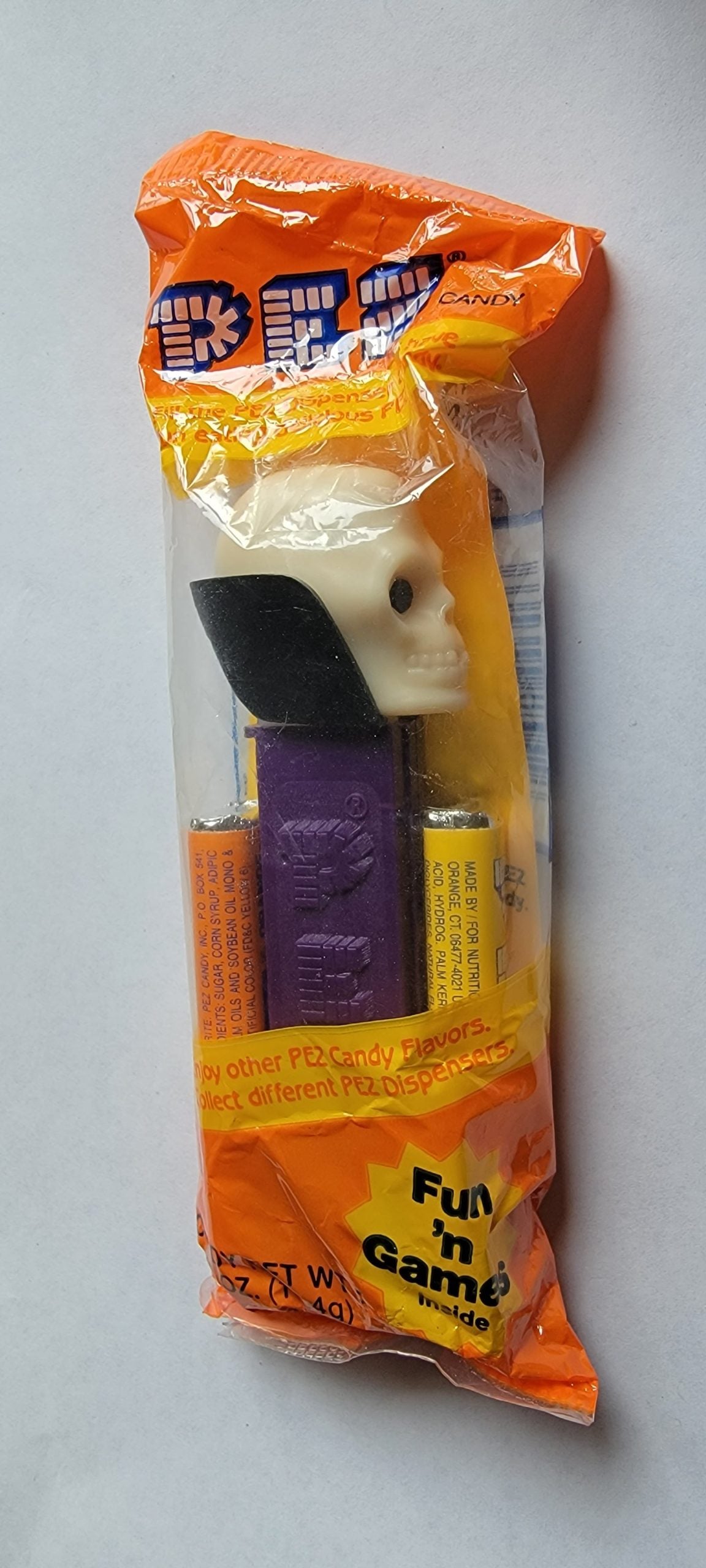 Halloween Dr. Skull Pez Dispenser A New in Original Packaging simple Xclusive Collectibles