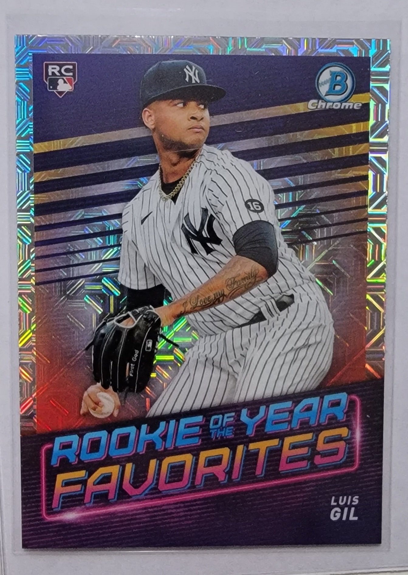 2022 Bowman Luis Gil Rookie of the Year Favorites Mojo Refractor Baseball Card AVM1 simple Xclusive Collectibles