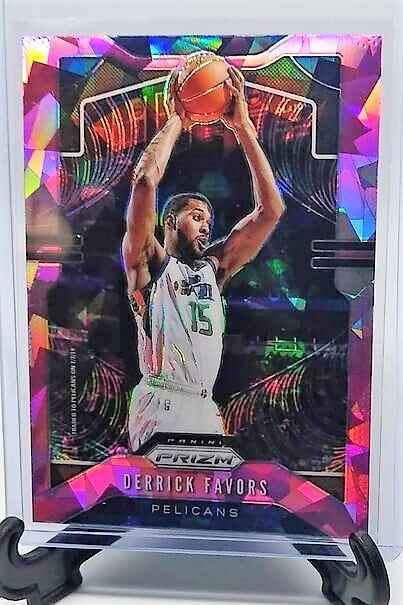 2019-20 Panini Prizm Derrick Favors Pink Cracked Ice Refractor Basketball Card simple Xclusive Collectibles