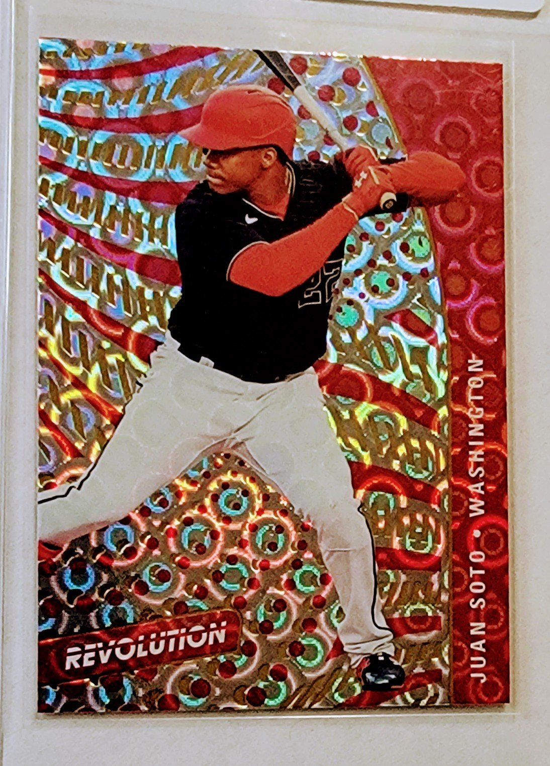 2021 Panini Chronicles Juan Soto Revolution Groove Insert Refractor Baseball Card AVM1 simple Xclusive Collectibles