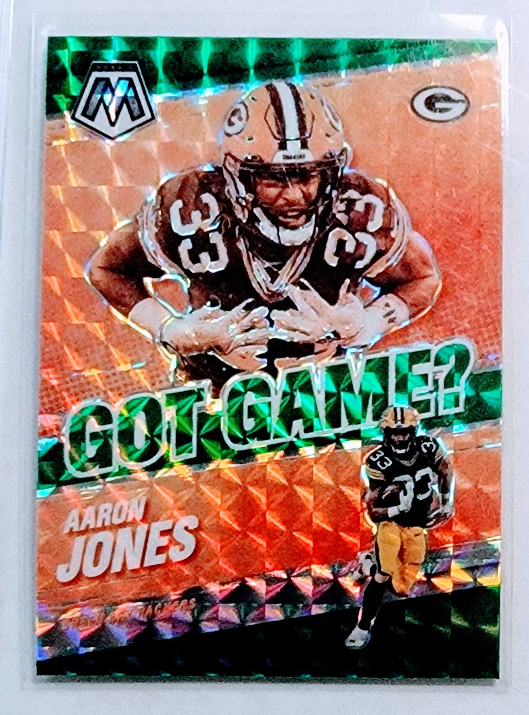 2021 Panini Mosaic Aaron Jones Got Game Green Refractor Football Card AVM1 simple Xclusive Collectibles