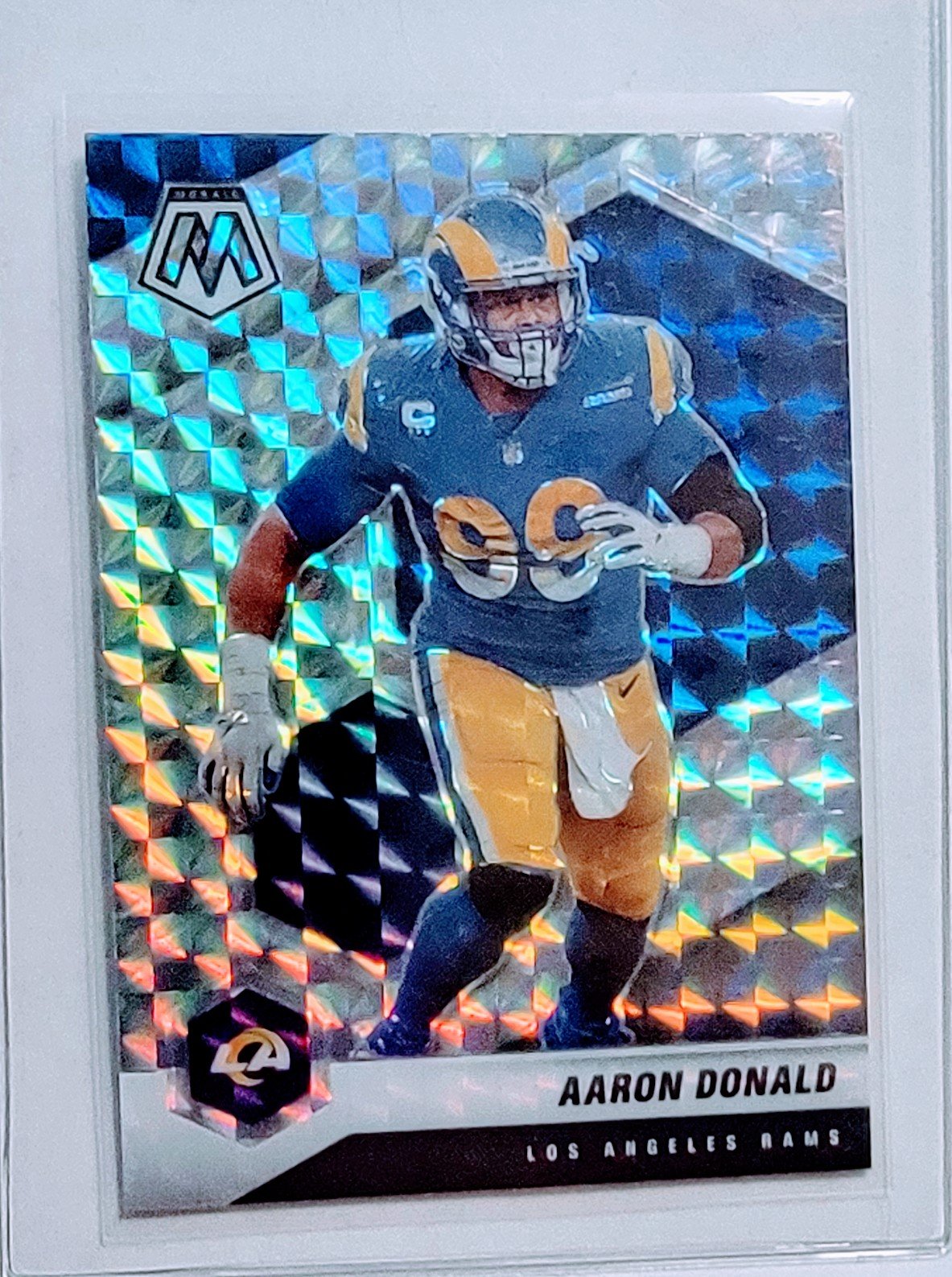2021 Panini Mosaic Aaron Donald Refractor Football Card AVM1 simple Xclusive Collectibles