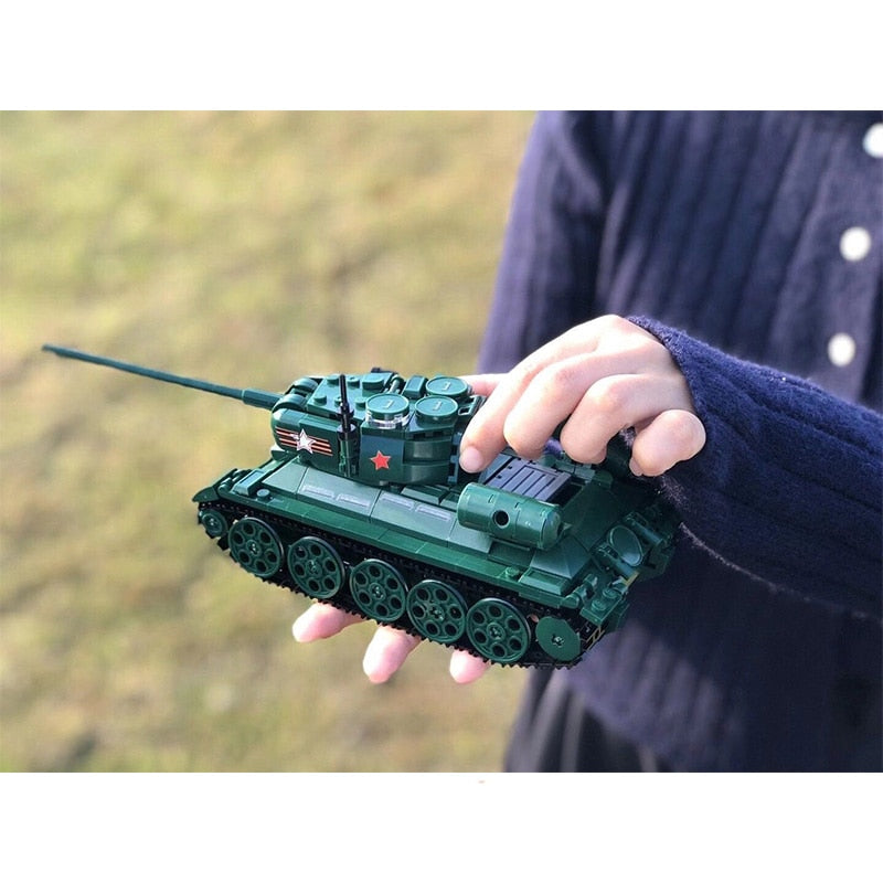 WW2 Military Series - World War II Soviet T-34/85 Model Brick Playset