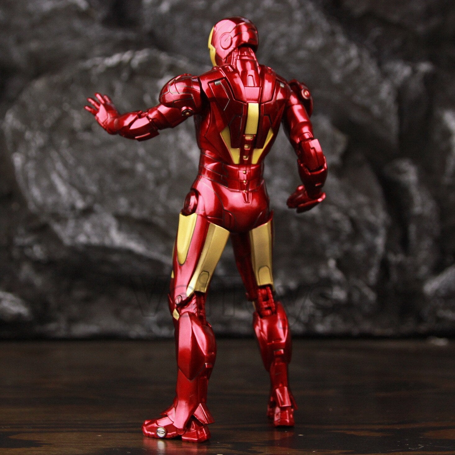 2020 Classic Marvel Iron Man MK4 Mark IV 7" Movie Action Figure - Xclusive Collectibles