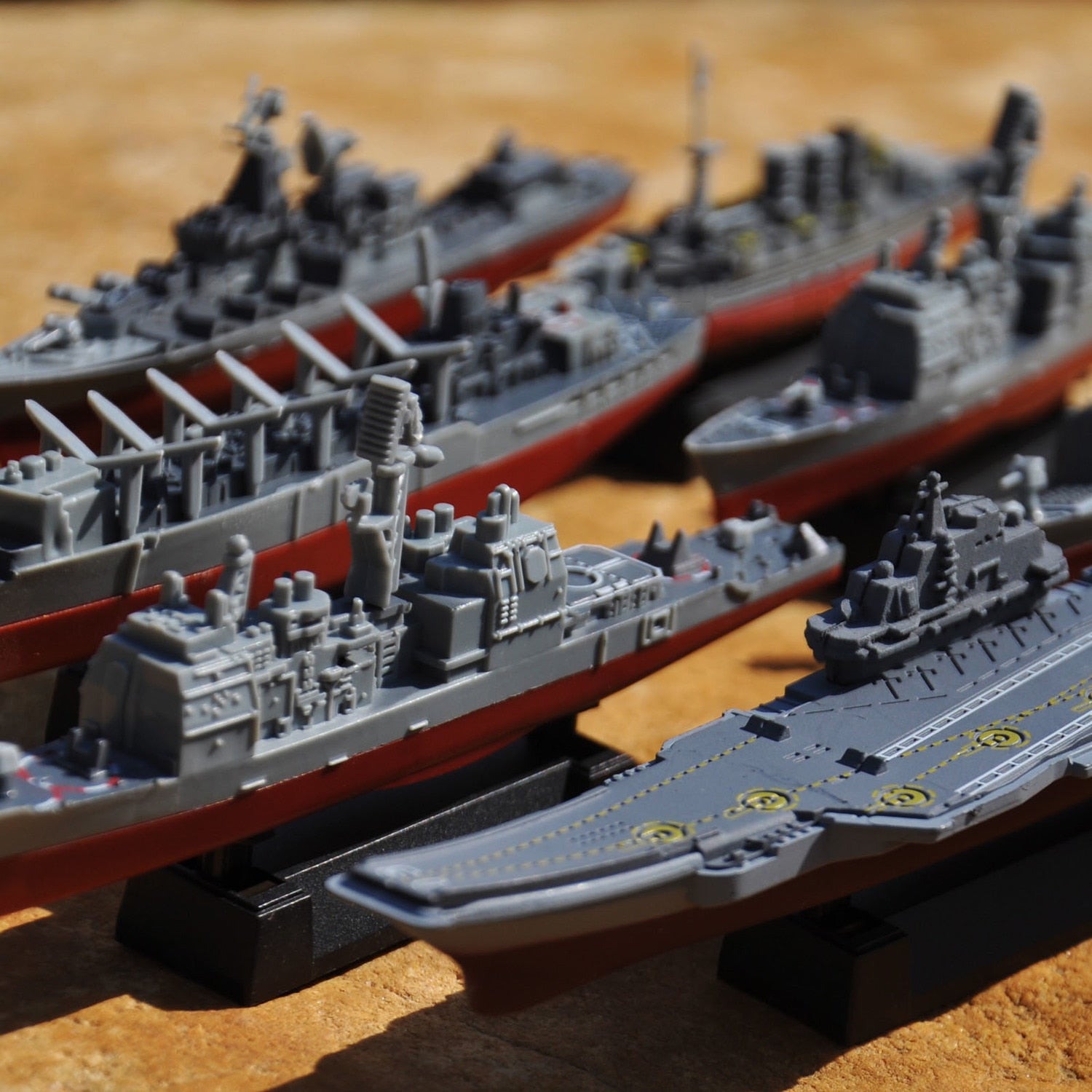 OLOEY 8-Piece Modern Naval Fleet Miniatures - Detailed 1:1200 Scale Warship Model Set - Xclusive Collectibles
