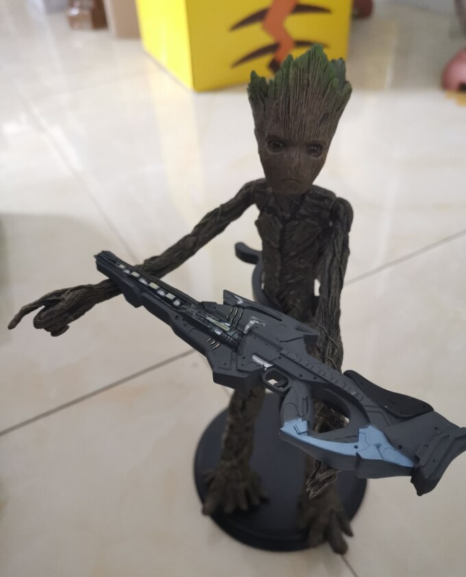 Marvel's Guardians of The Galaxy Avengers Baby Groot Moveable Action Figure
