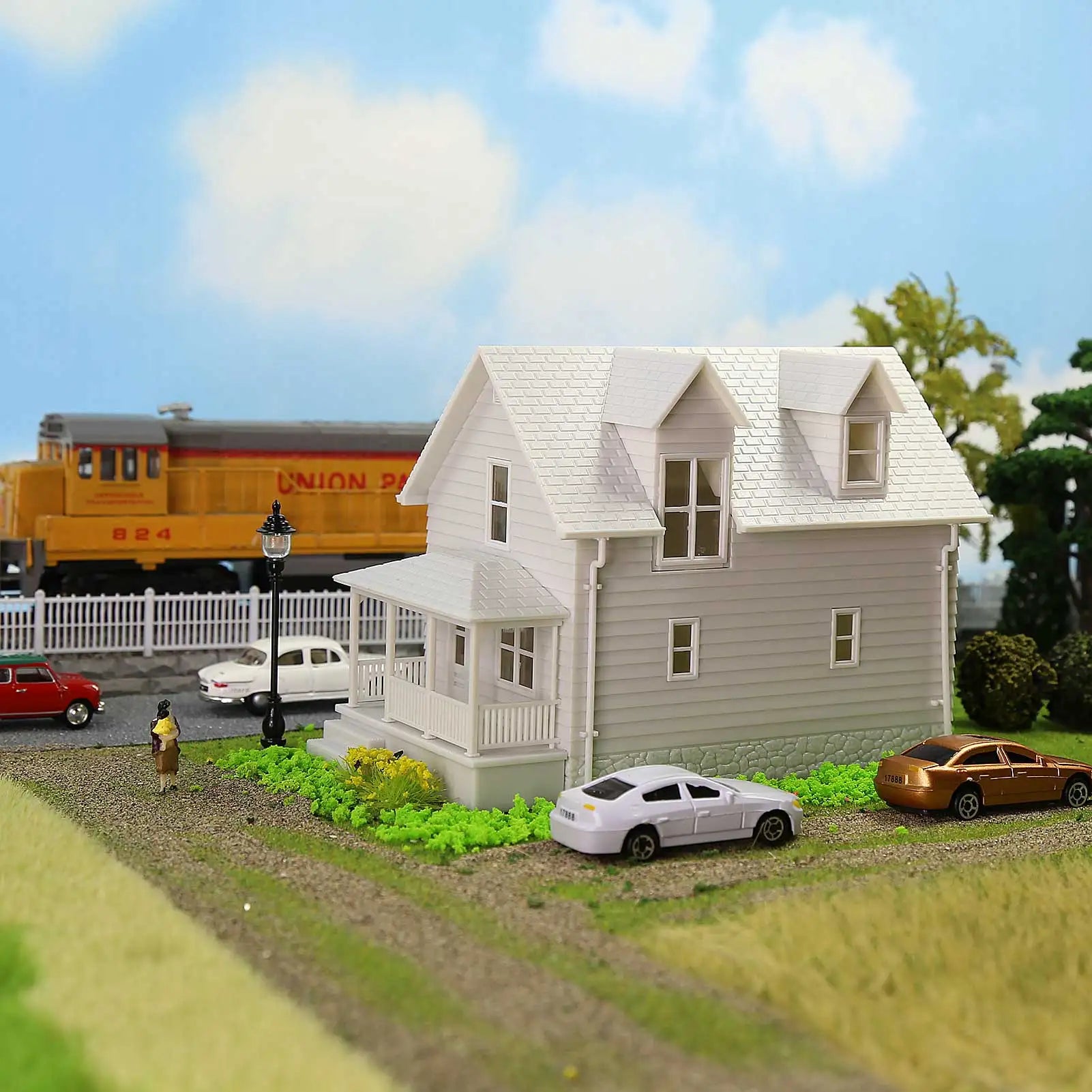 HO Scale Blank White Model Village Houses - Multi-Scale Unassembled Building Kits