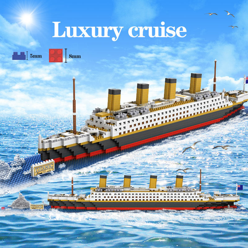 MIANQI Titanic Cruise Chip Model Brick Playset, 1860Pcs