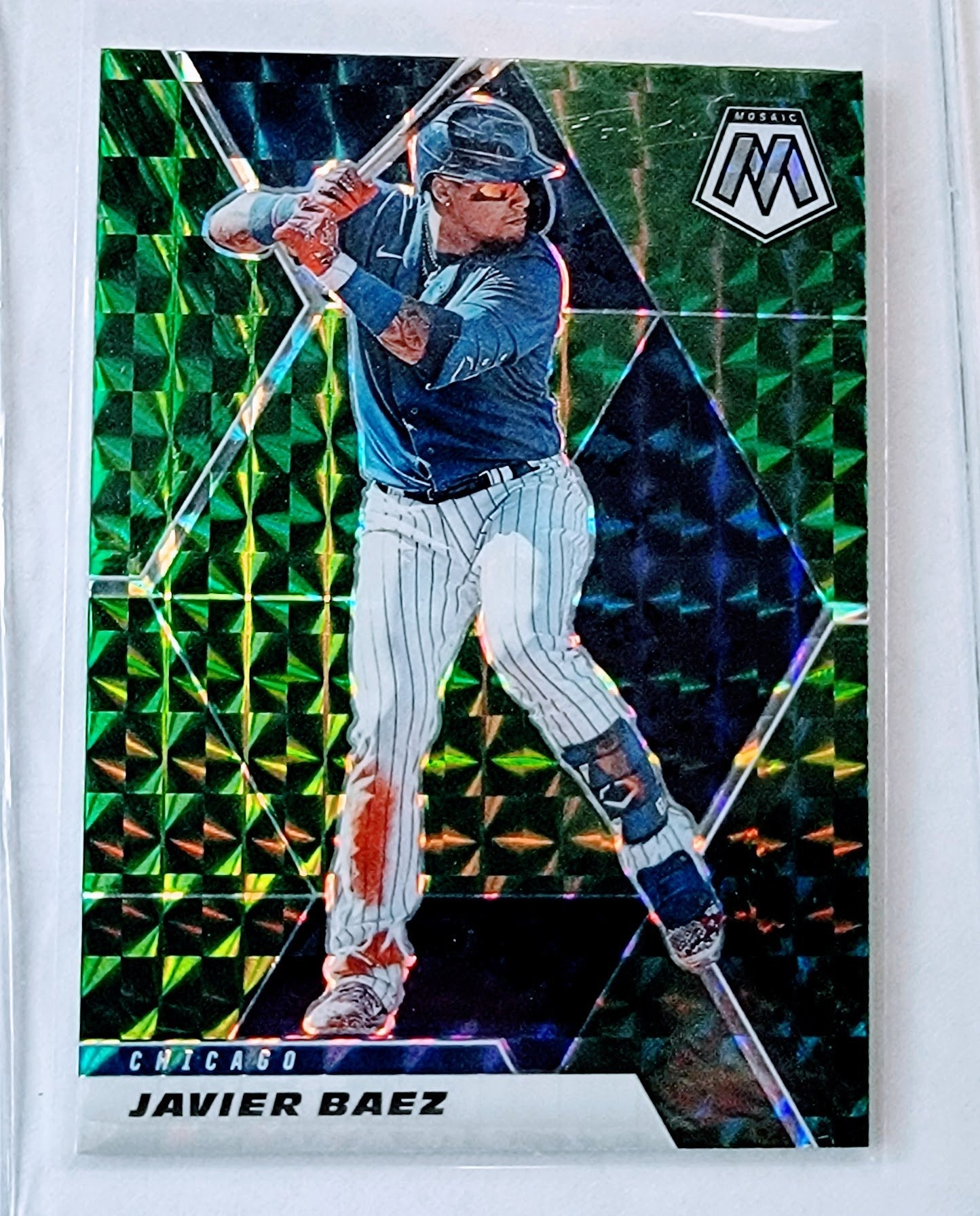 2021 Panini Mosaic Javier Baez Green Camo Refractor Baseball Card AVM1 simple Xclusive Collectibles