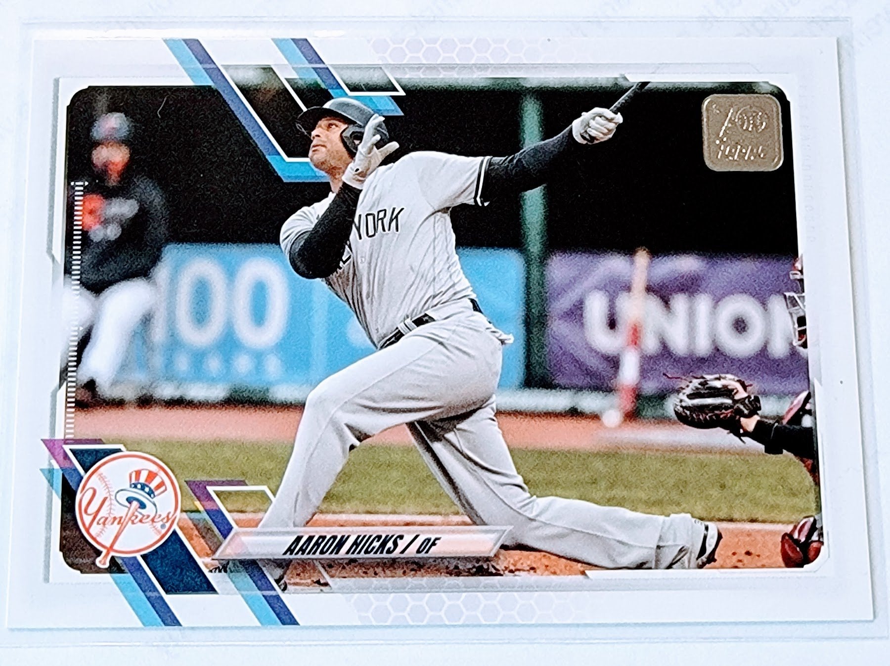 2021 Topps Update Aaron Hicks Baseball Trading Card SMCB1 simple Xclusive Collectibles