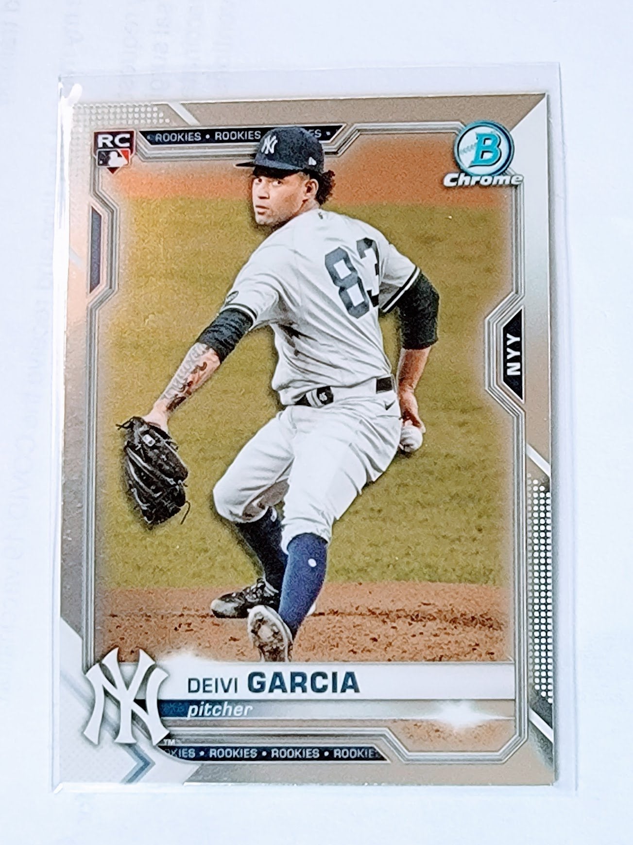 2021 Bowman Chrome Deivi Garcia Rookie Baseball Trading Card SMCB1 simple Xclusive Collectibles