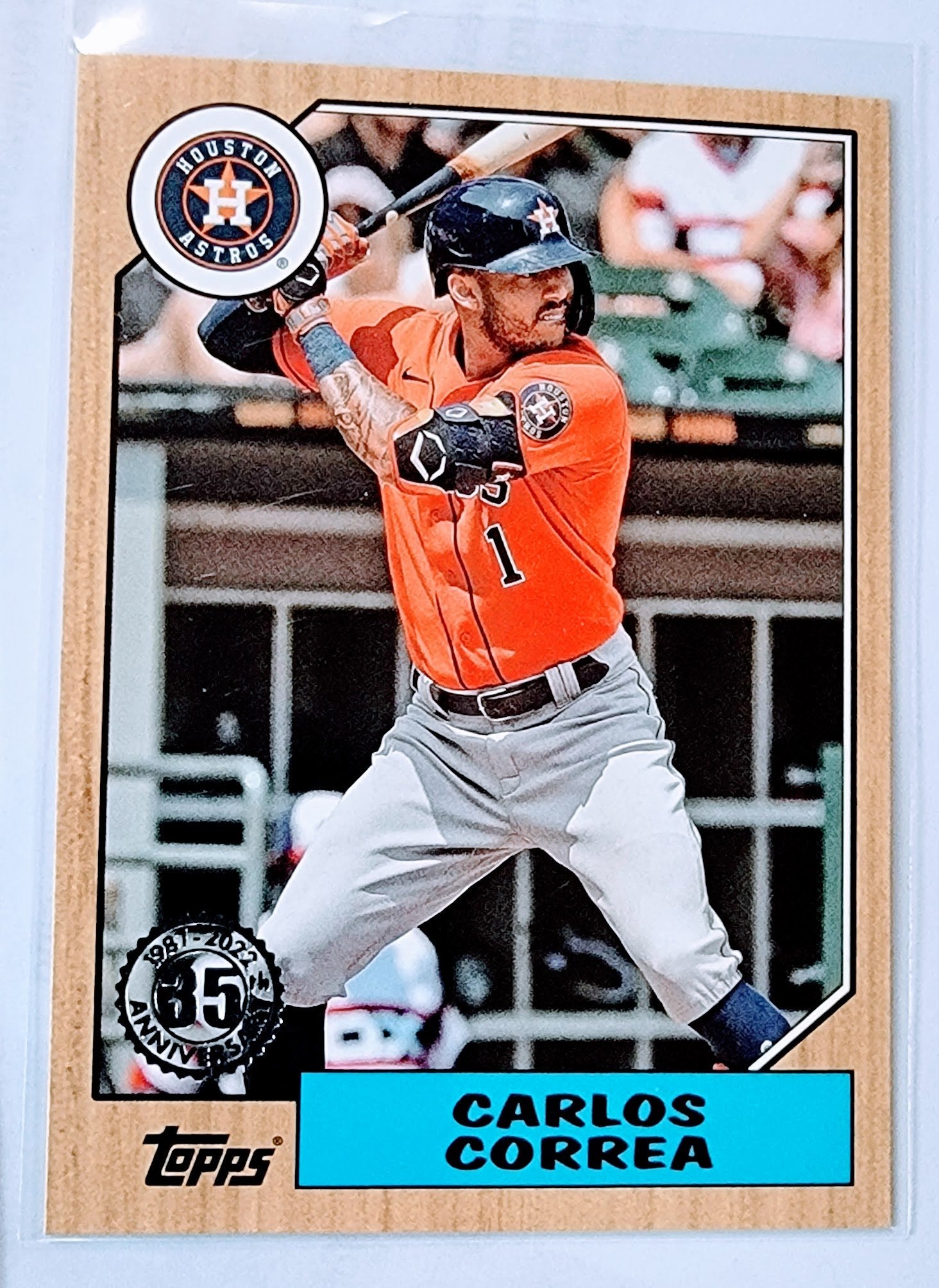 2022 Topps Carlos Correa 1987 35th Anniversary Baseball Trading Card GRB1 simple Xclusive Collectibles
