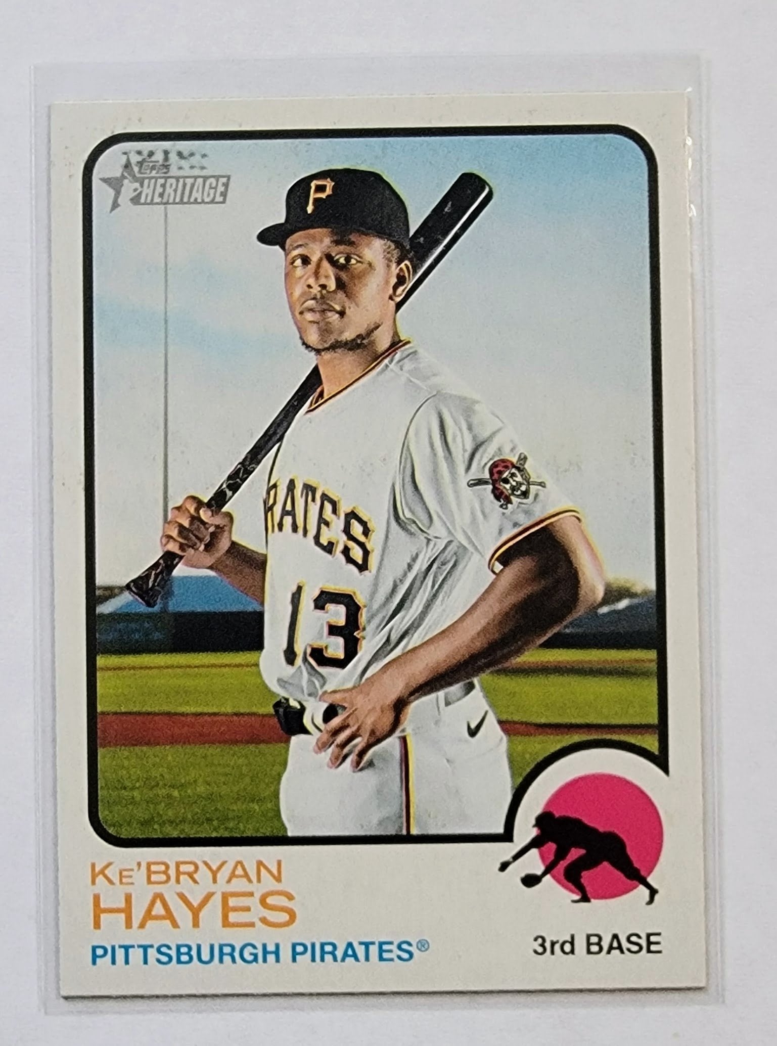 2022 Topps Heritage Ke'Bryan Hayes Baseball Card AVM1 simple Xclusive Collectibles