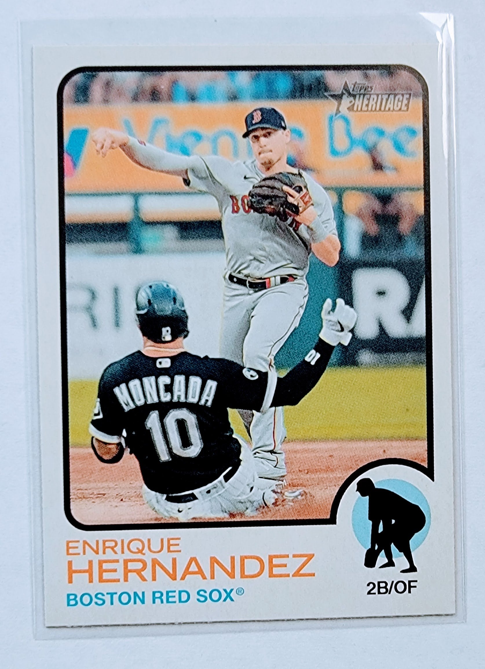2022 Topps Heritage Enrique Hernandez Baseball Card AVM1 simple Xclusive Collectibles