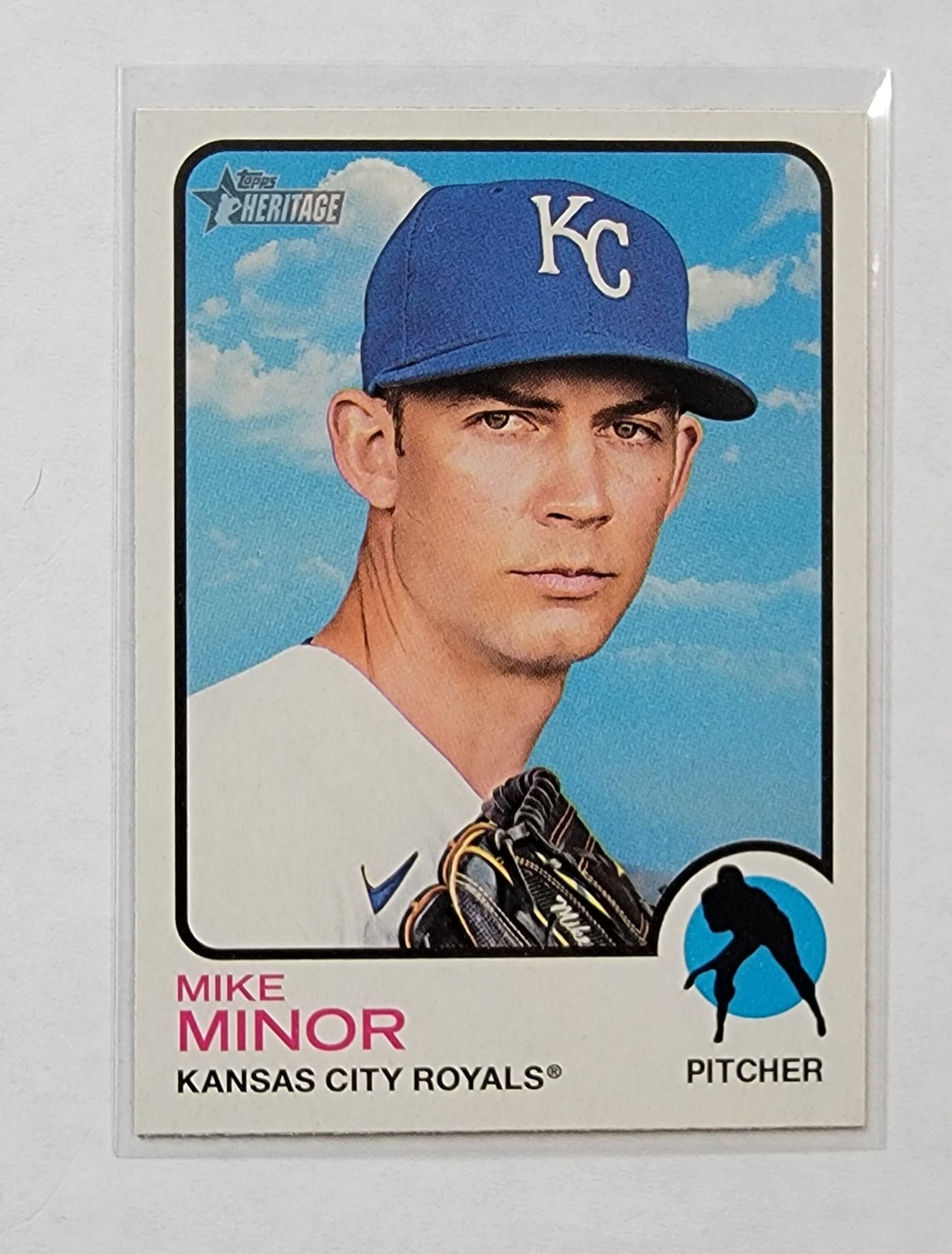 2022 Topps Heritage Mike Minor Baseball Card AVM1 simple Xclusive Collectibles
