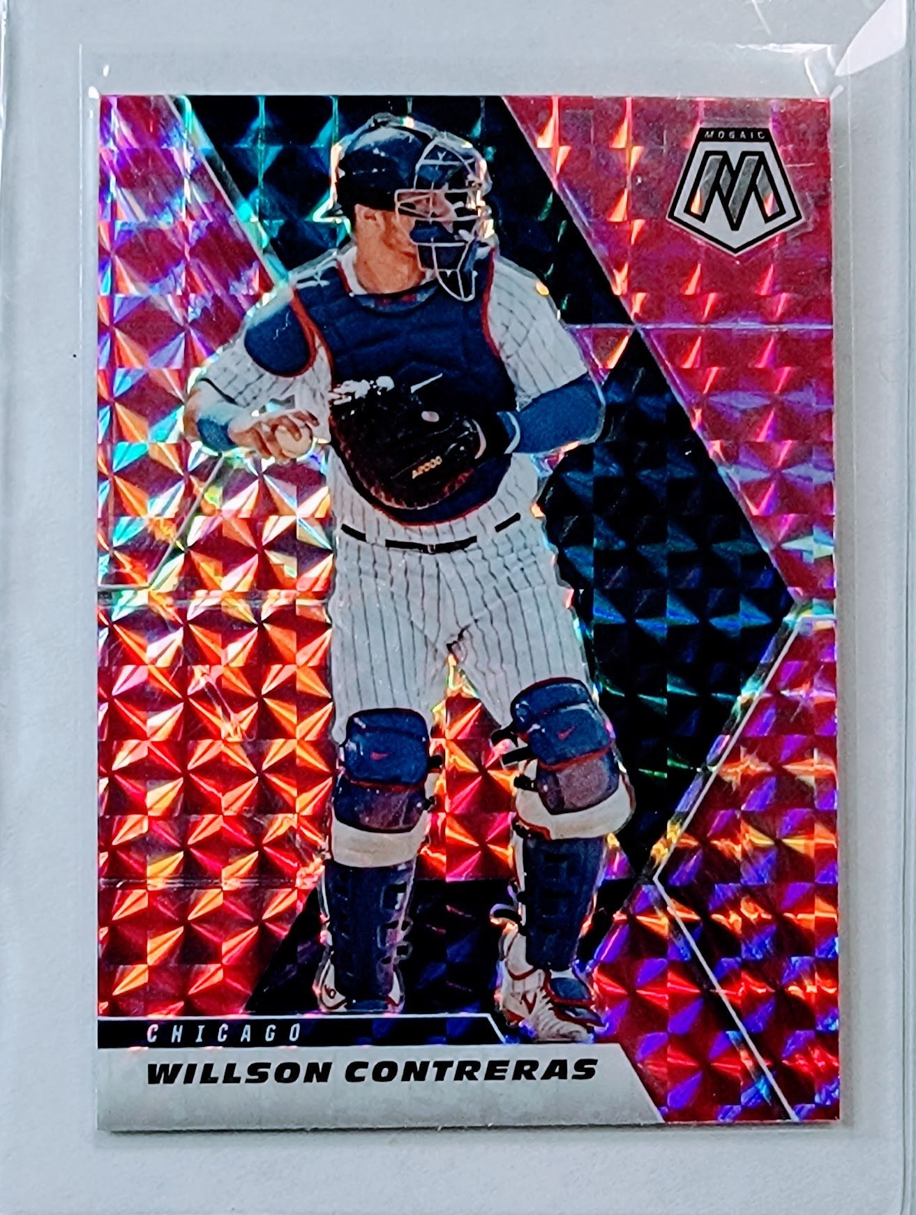 2021 Panini Mosaic Willson Contreras Pink Camo Refractor Baseball Card AVM1 simple Xclusive Collectibles