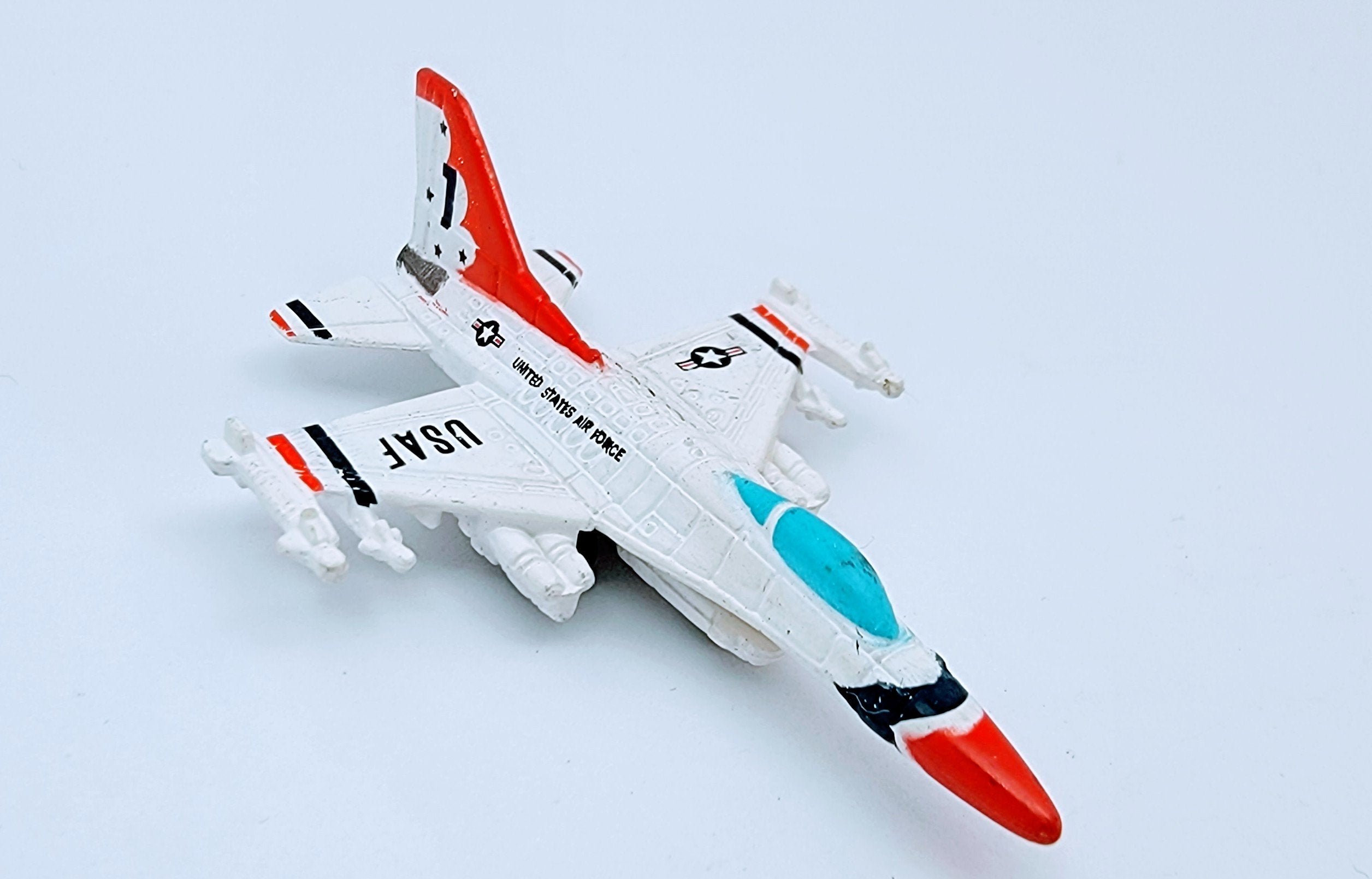 Micro Machines Military F-16 Thunderbirds #1 Miniature Toy MMB3 simple Xclusive Collectibles   