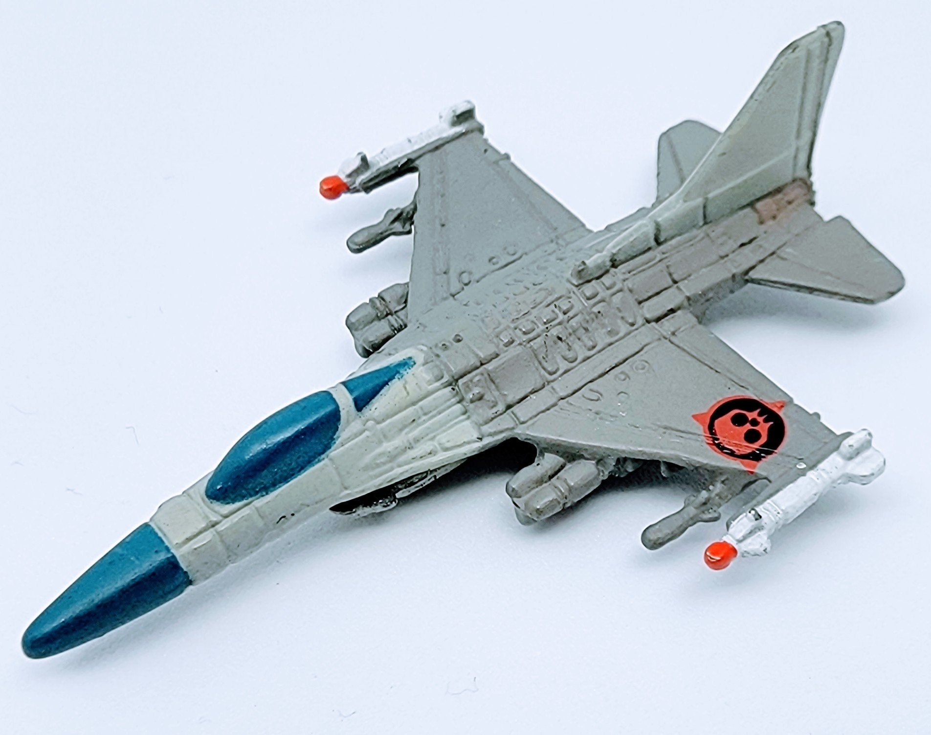 Micro Machines Military F-16 Fighting Falcon Red Skull Vintage Collectible Combat Aircraft Miniature Jet Fighter MMVB1 simple Xclusive Collectibles   