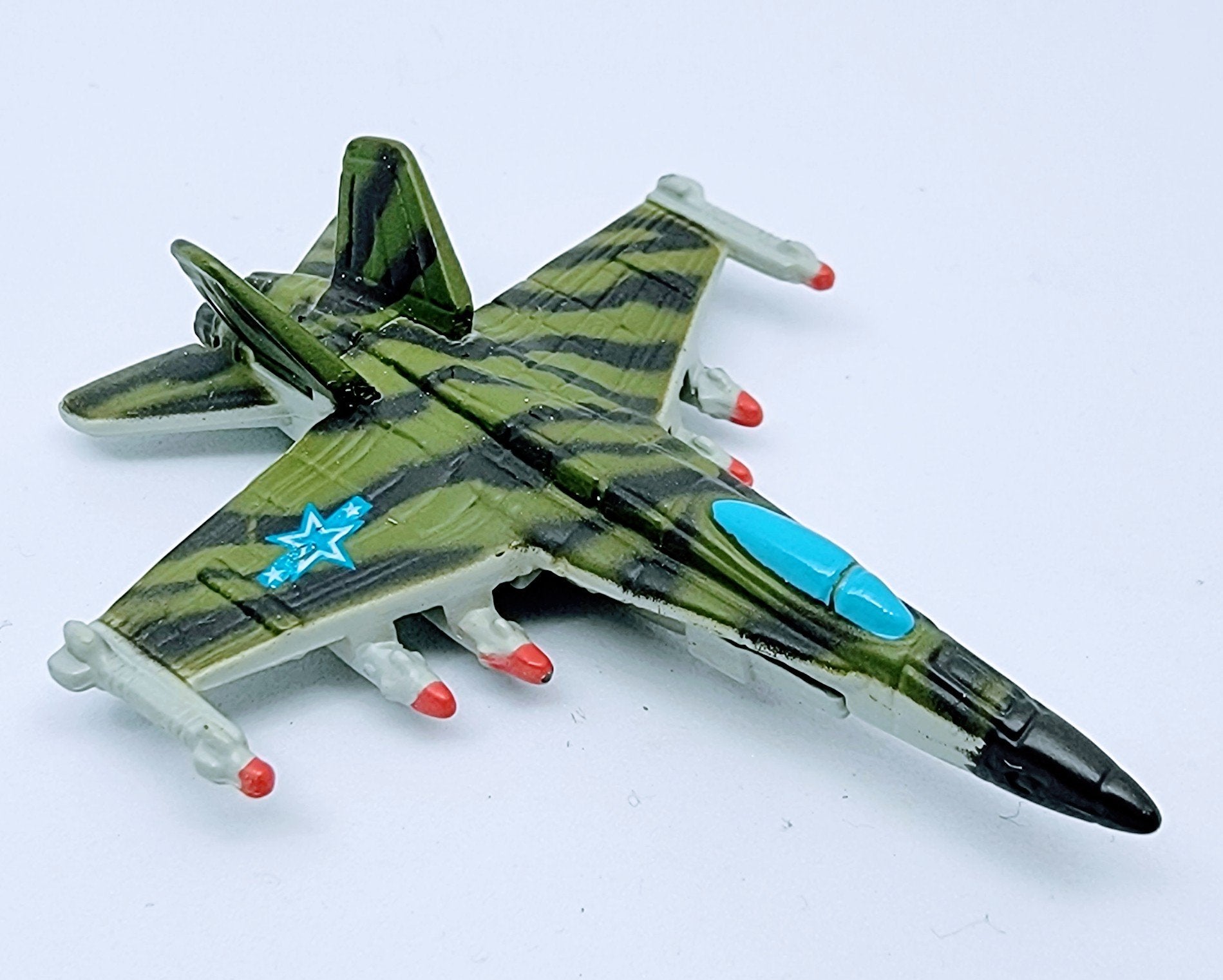 Micro Machines Military FA-18 Hornet Jet Fighter With Dark Green Camo Miniature Toy MMLB1-2 simple Xclusive Collectibles   