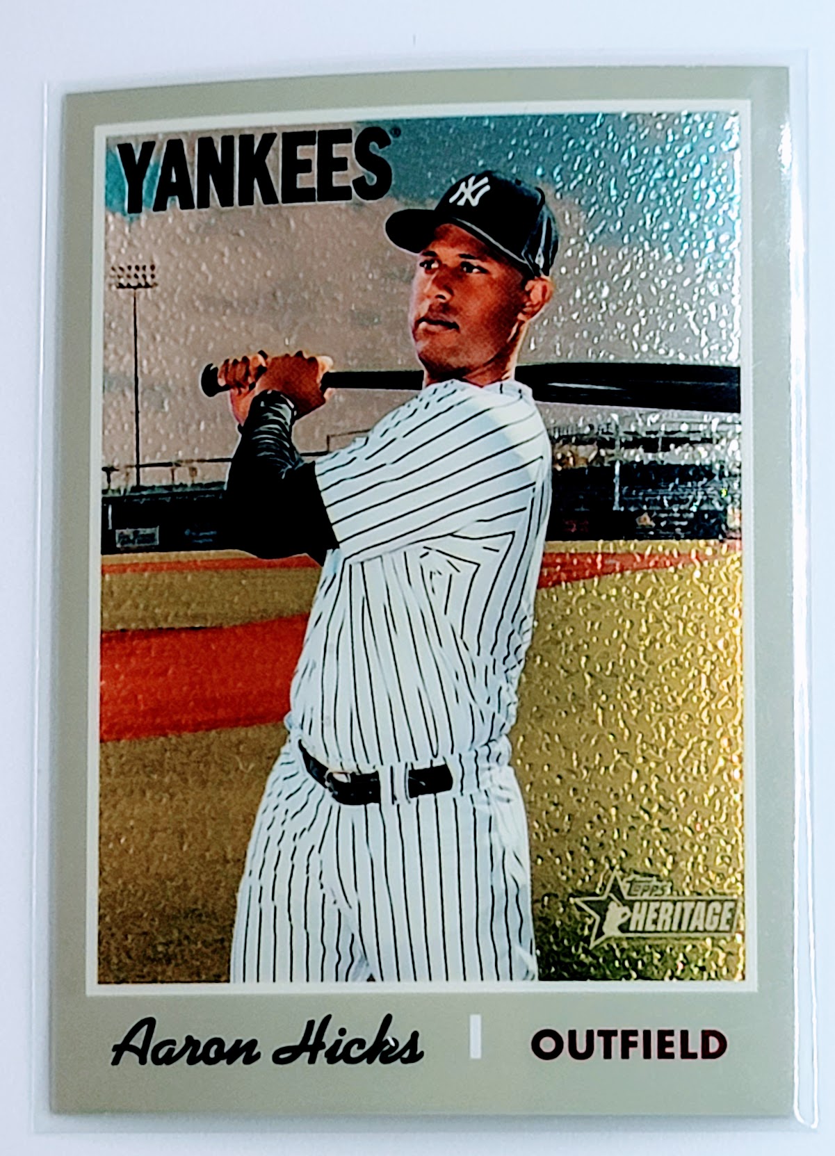 2019 Topps Heritage Aaron
  Hicks Chrome (Walmart Exclusives) 
  SN999 New York Yankees Baseball Card TH1C4 simple Xclusive Collectibles   