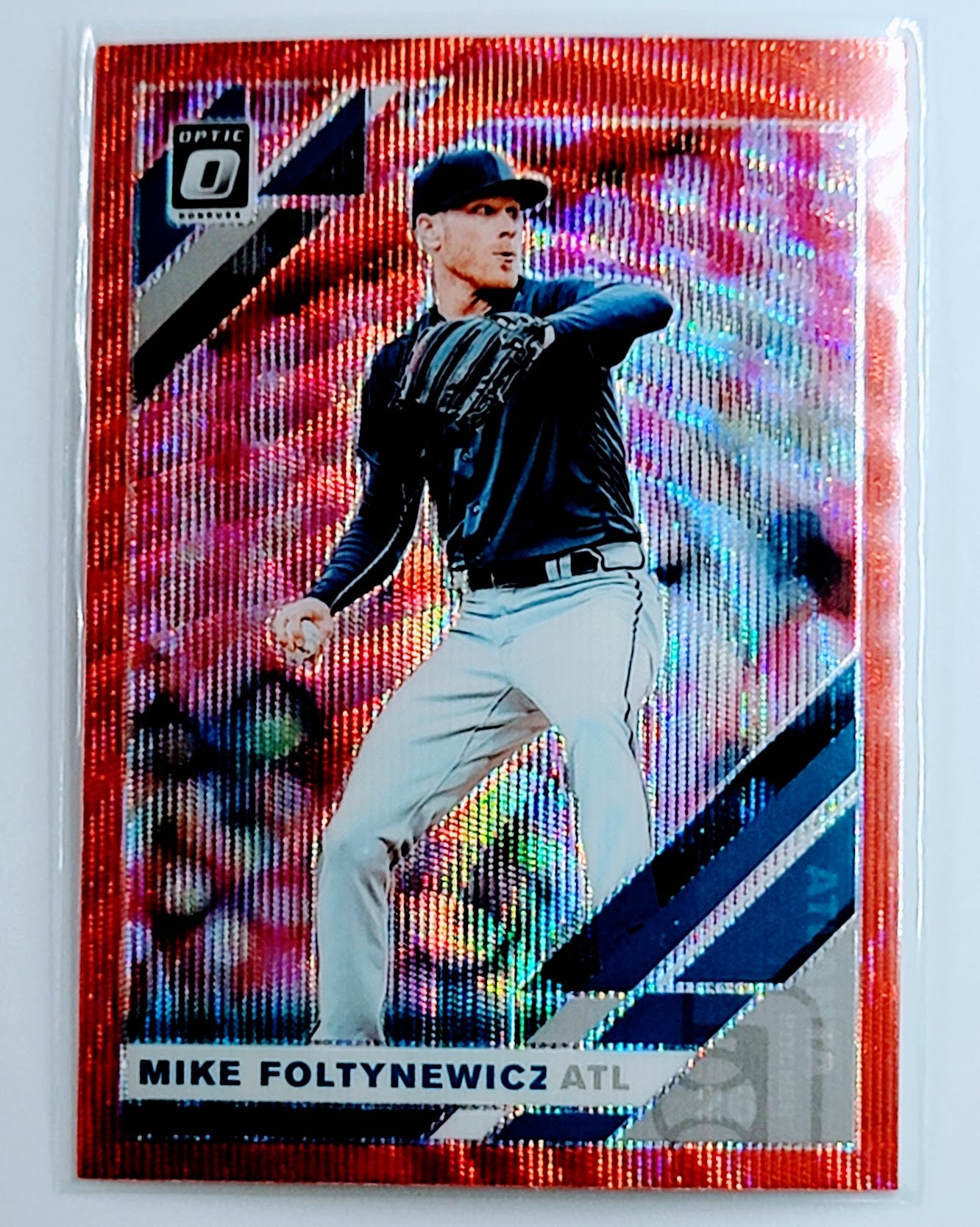 2019 Donruss Optic Mike
  Foltynewicz Holo  Atlanta Braves
  Baseball Card TH1C4 simple Xclusive Collectibles   