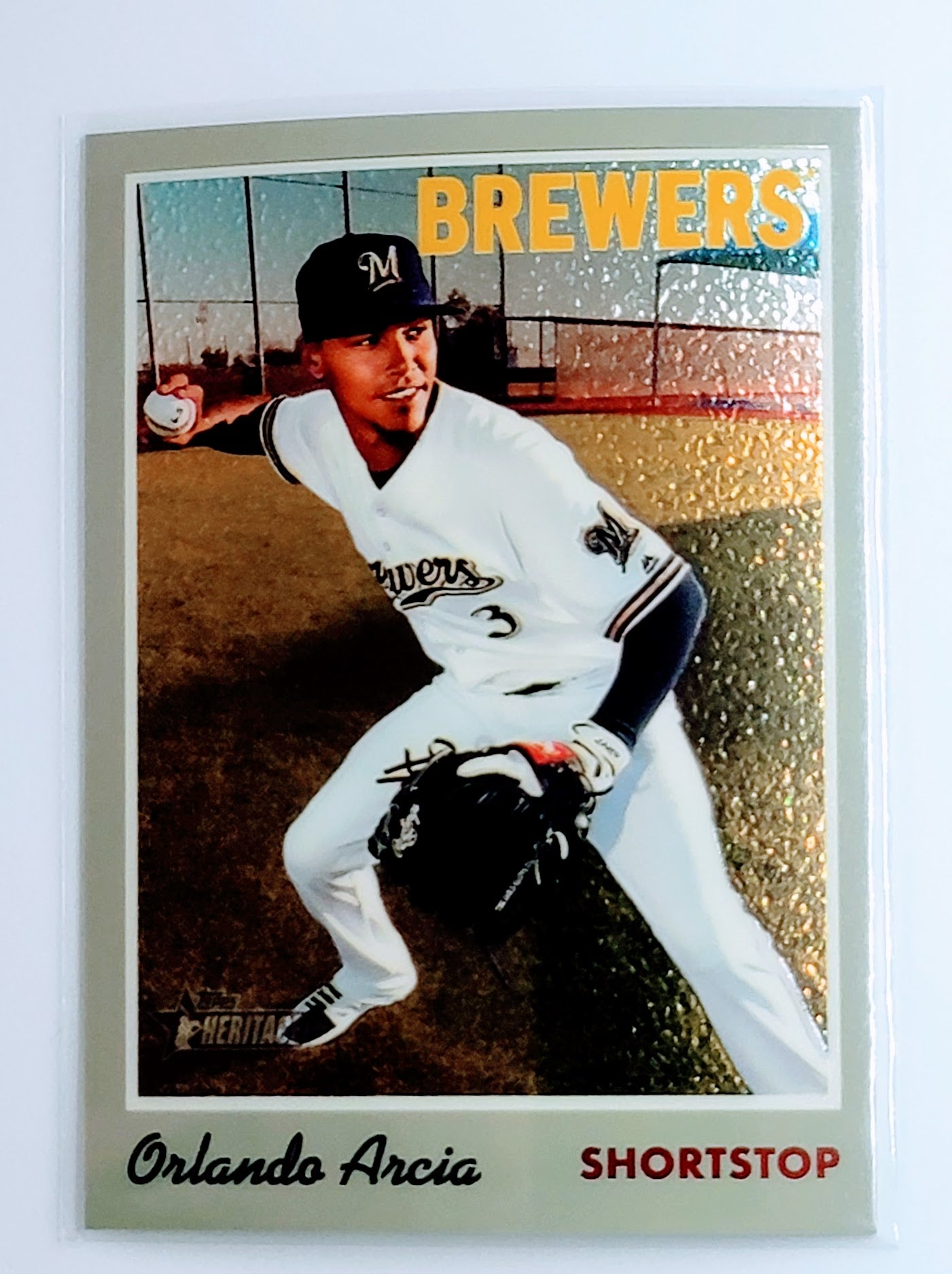 2019 Topps Heritage Orlando
  Arcia   Milwaukee Brewers Baseball Card
  TH1C4 simple Xclusive Collectibles   