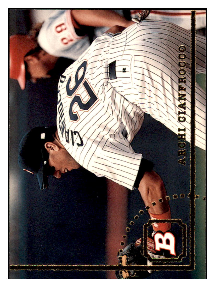 1994 Bowman Archi
  Cianfrocco   San Diego Padres Baseball
  Card BOWV3 simple Xclusive Collectibles   