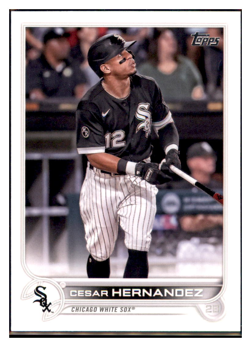 2022 Topps Cesar Hernandez    Chicago White Sox #28 Baseball card   BMB1B simple Xclusive Collectibles   