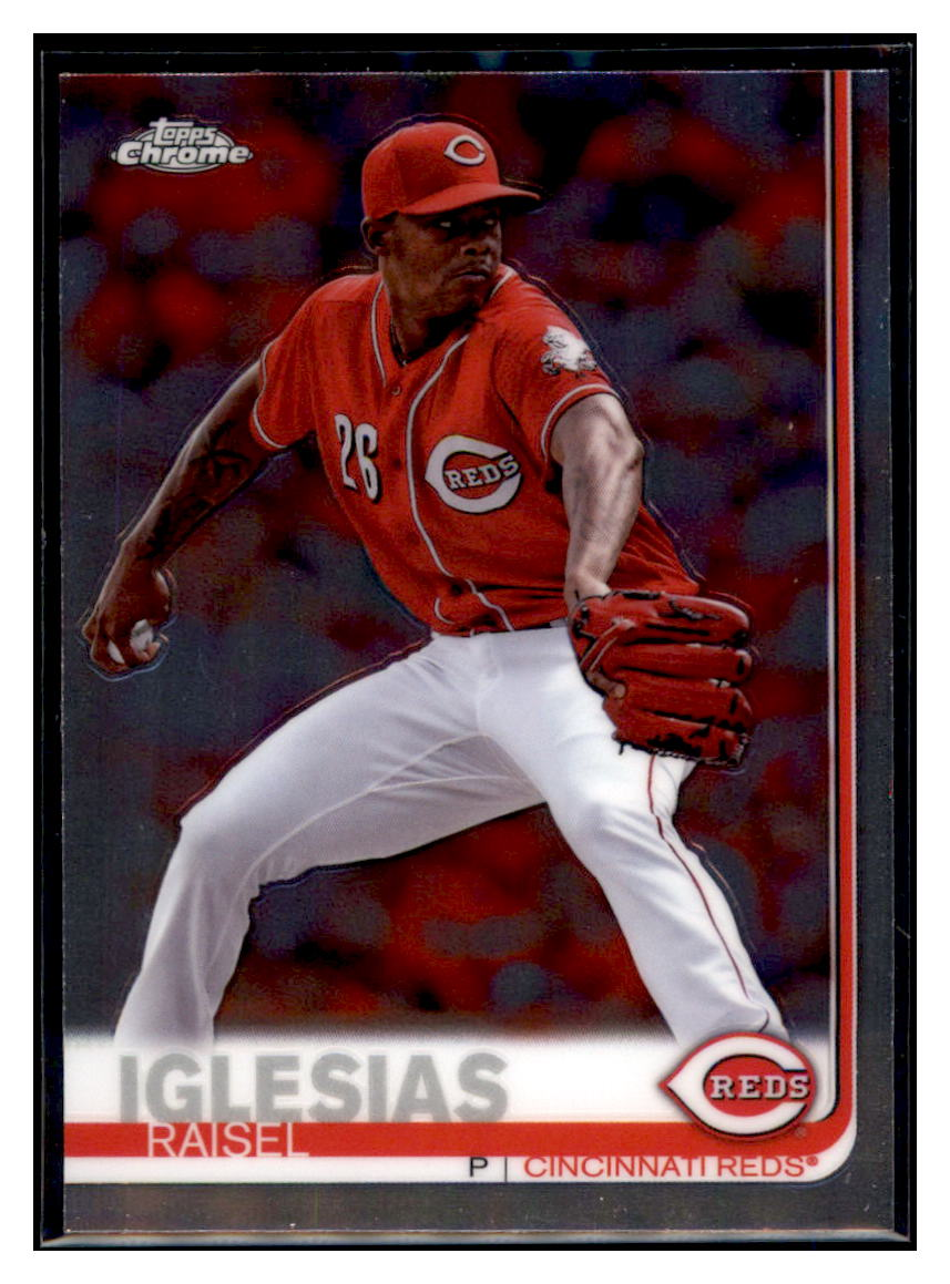 2019 Topps Chrome Raisel Iglesias    Cincinnati Reds #192 Baseball card   CBT1A simple Xclusive Collectibles   