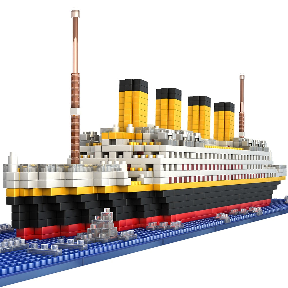 MIANQI Titanic Cruise Chip Model Brick Playset, 1860Pcs