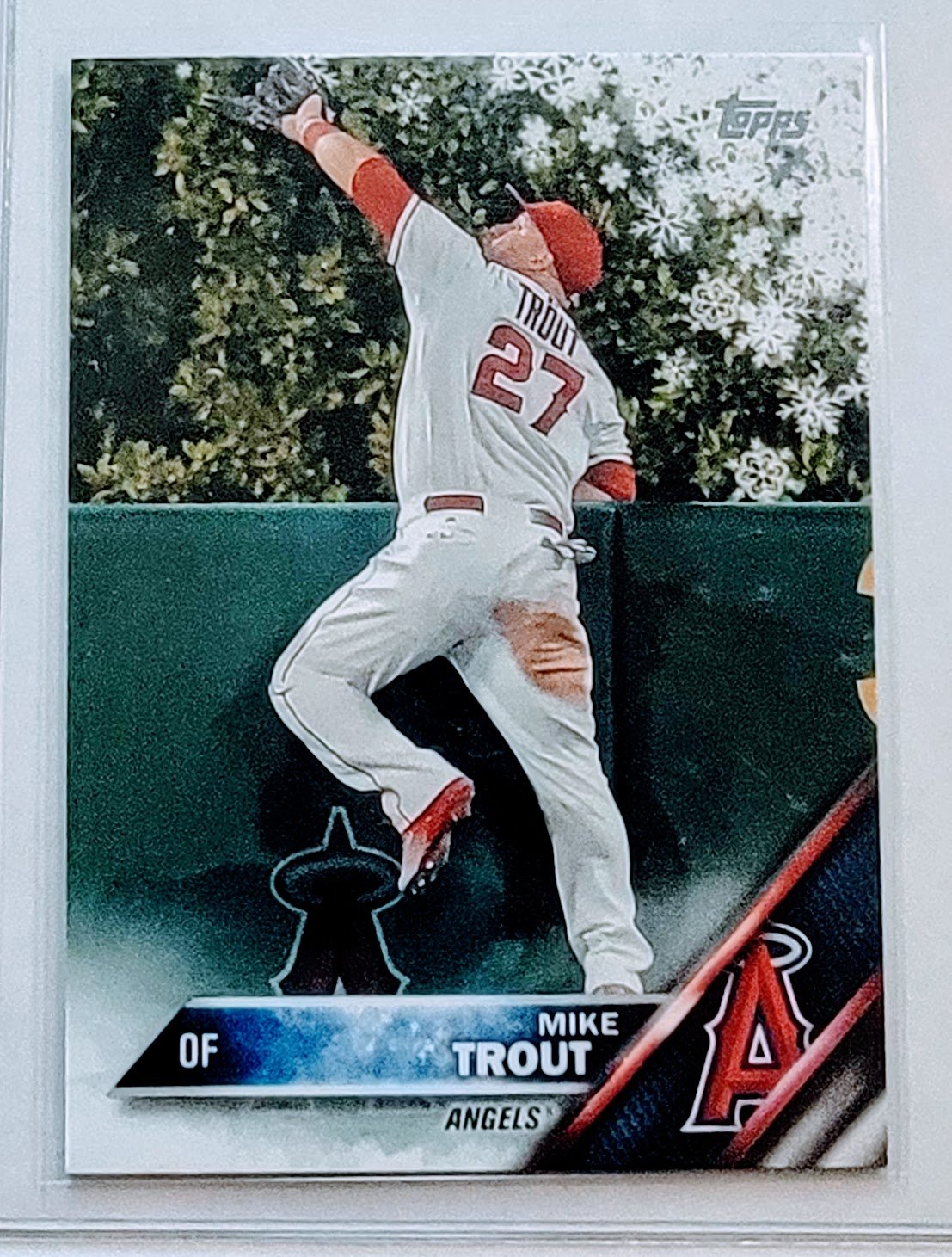 2016 Topps Holiday Mike Trout Baseball Card TPTV simple Xclusive Collectibles   